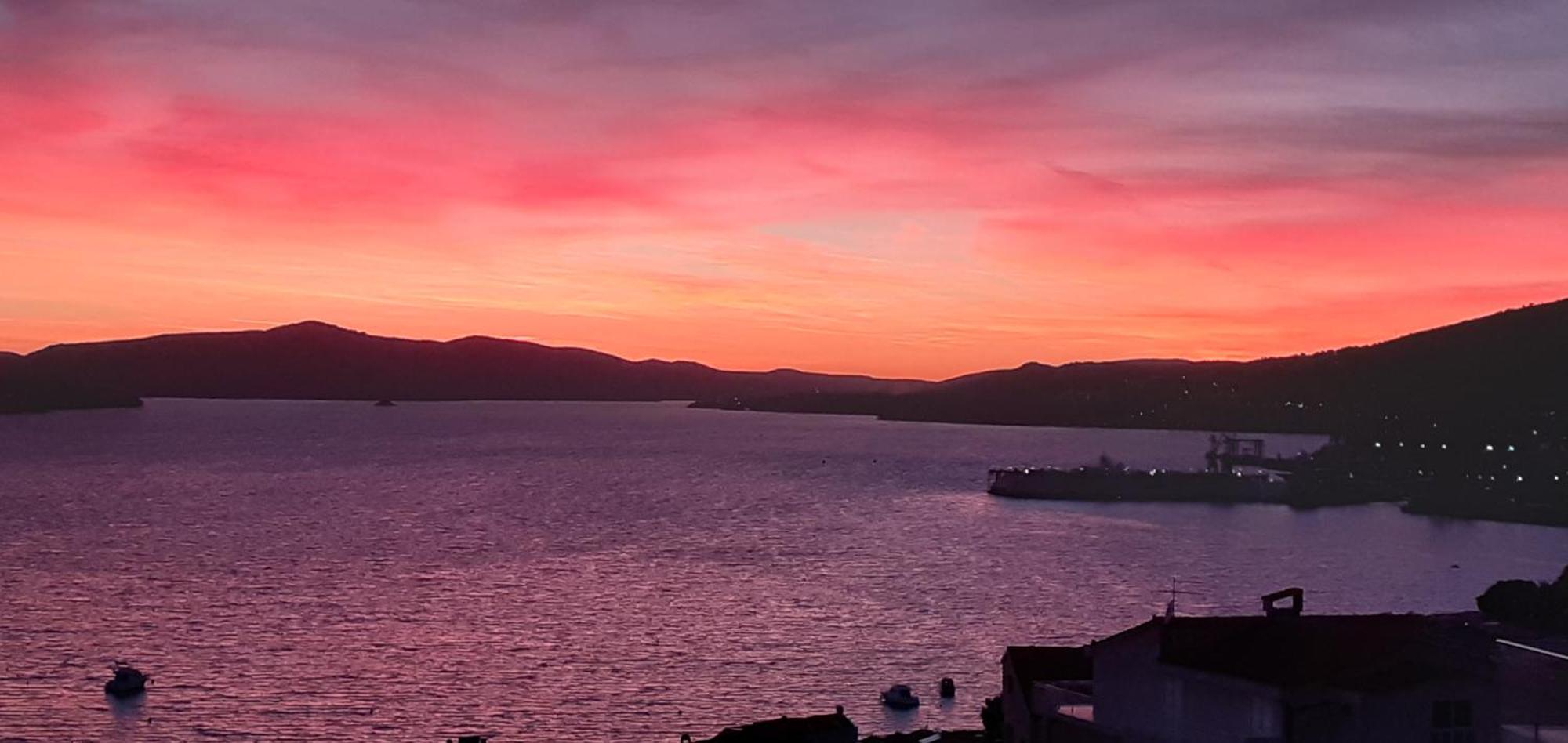 ApartMarin Trogir Bagian luar foto