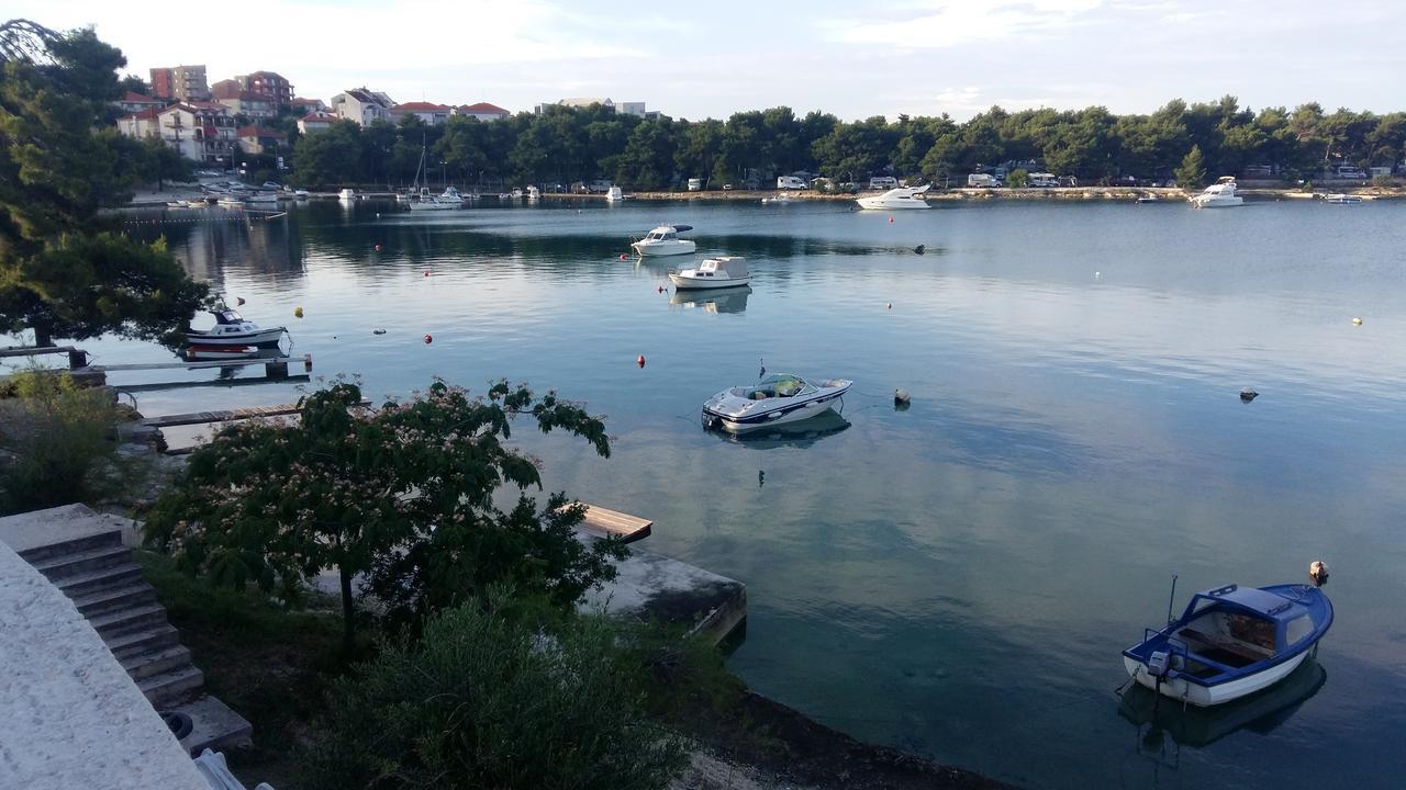 ApartMarin Trogir Bagian luar foto