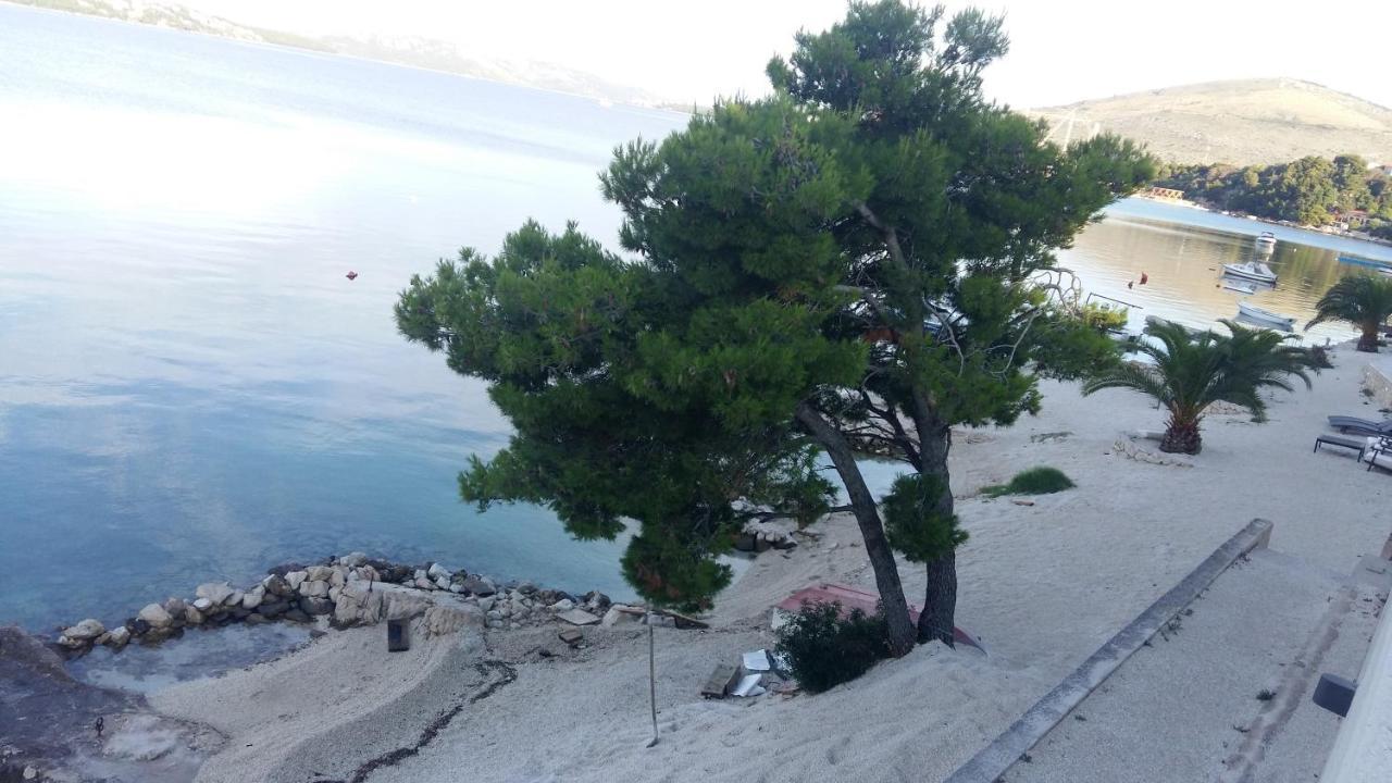 ApartMarin Trogir Bagian luar foto