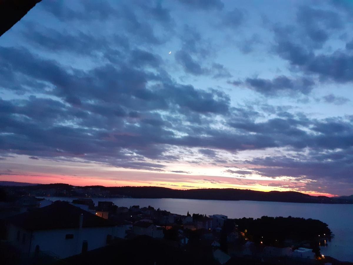 ApartMarin Trogir Bagian luar foto